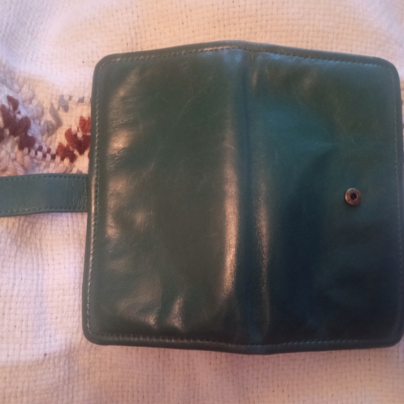 HOBO Torch Emerald Green Wallet - Picture 6 of 6